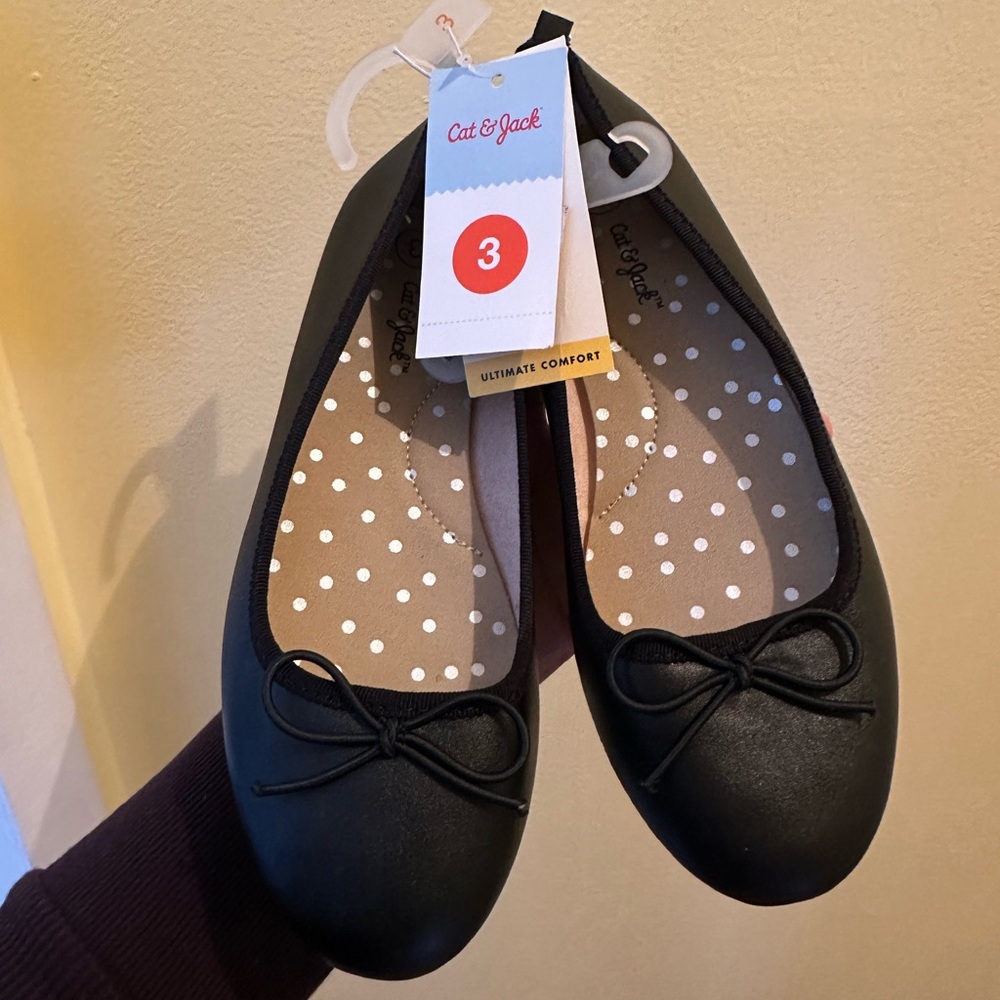 Cat & Jack Black Ballet Flats for kids 3 - Picture 4 of 4